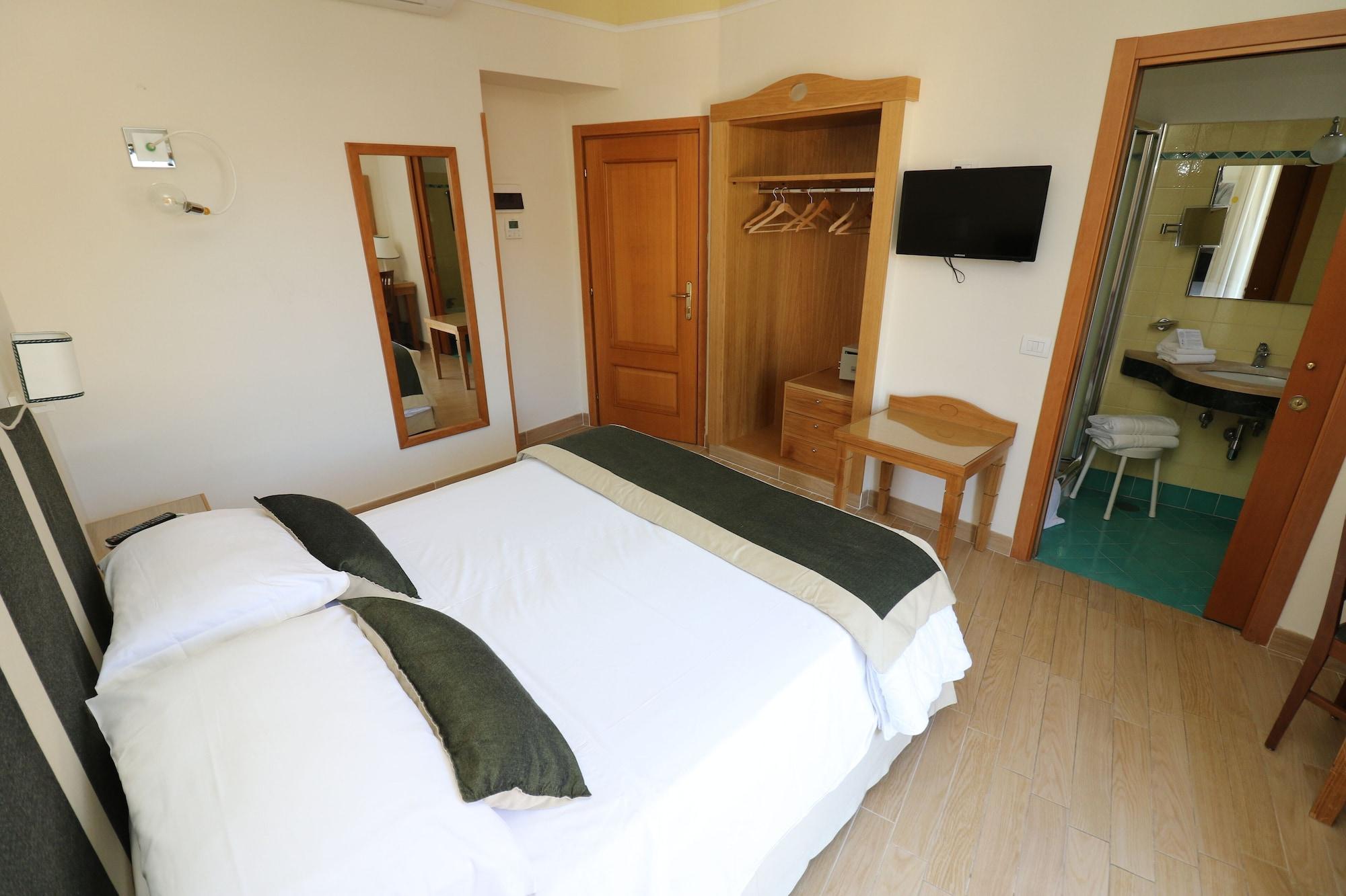 Hotel Tourist Sorrento Dış mekan fotoğraf