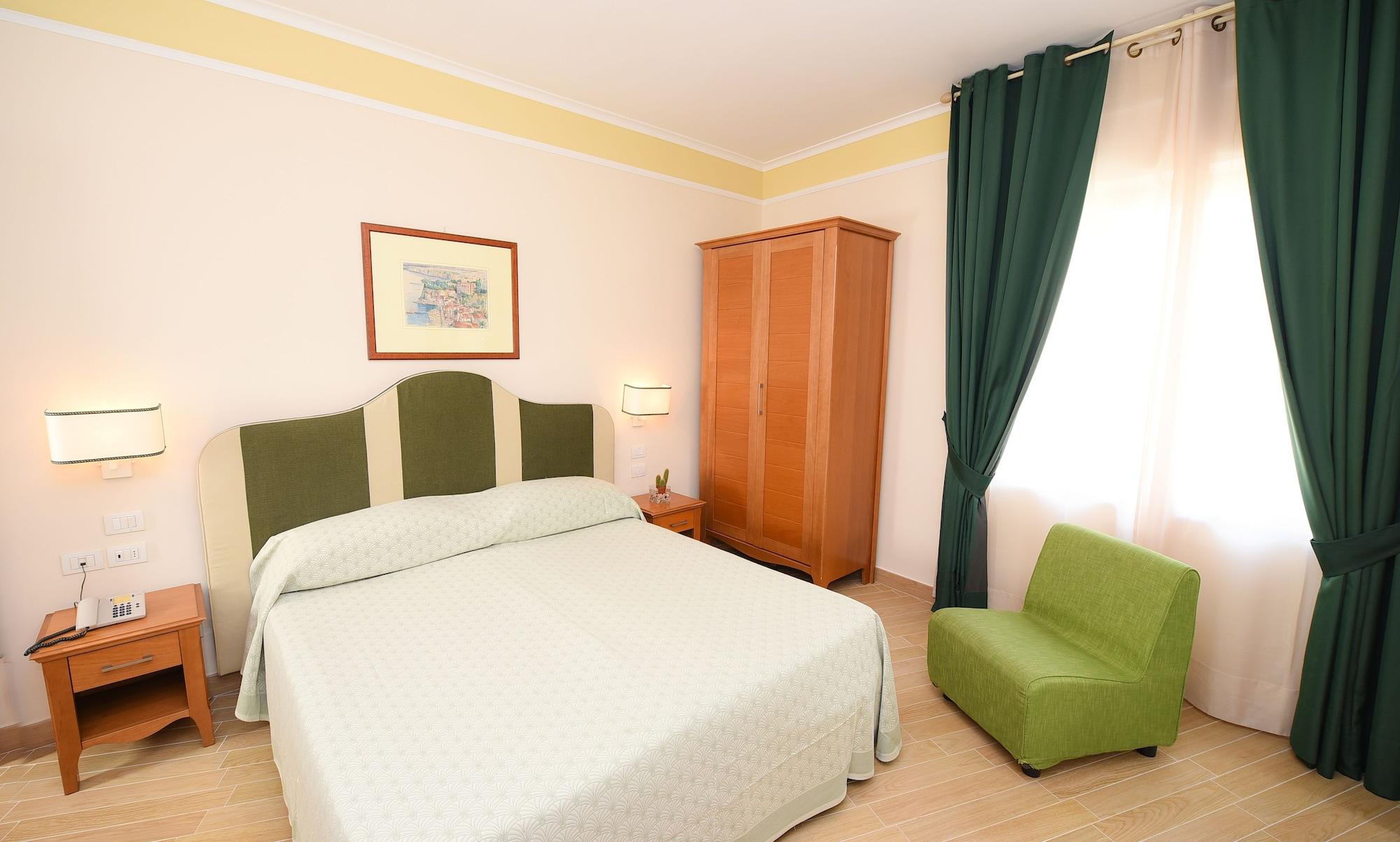 Hotel Tourist Sorrento Dış mekan fotoğraf