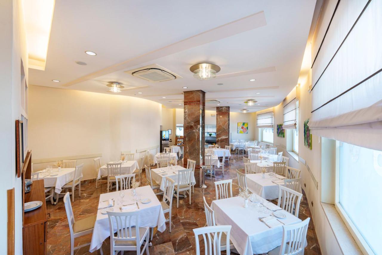 Hotel Tourist Sorrento Dış mekan fotoğraf